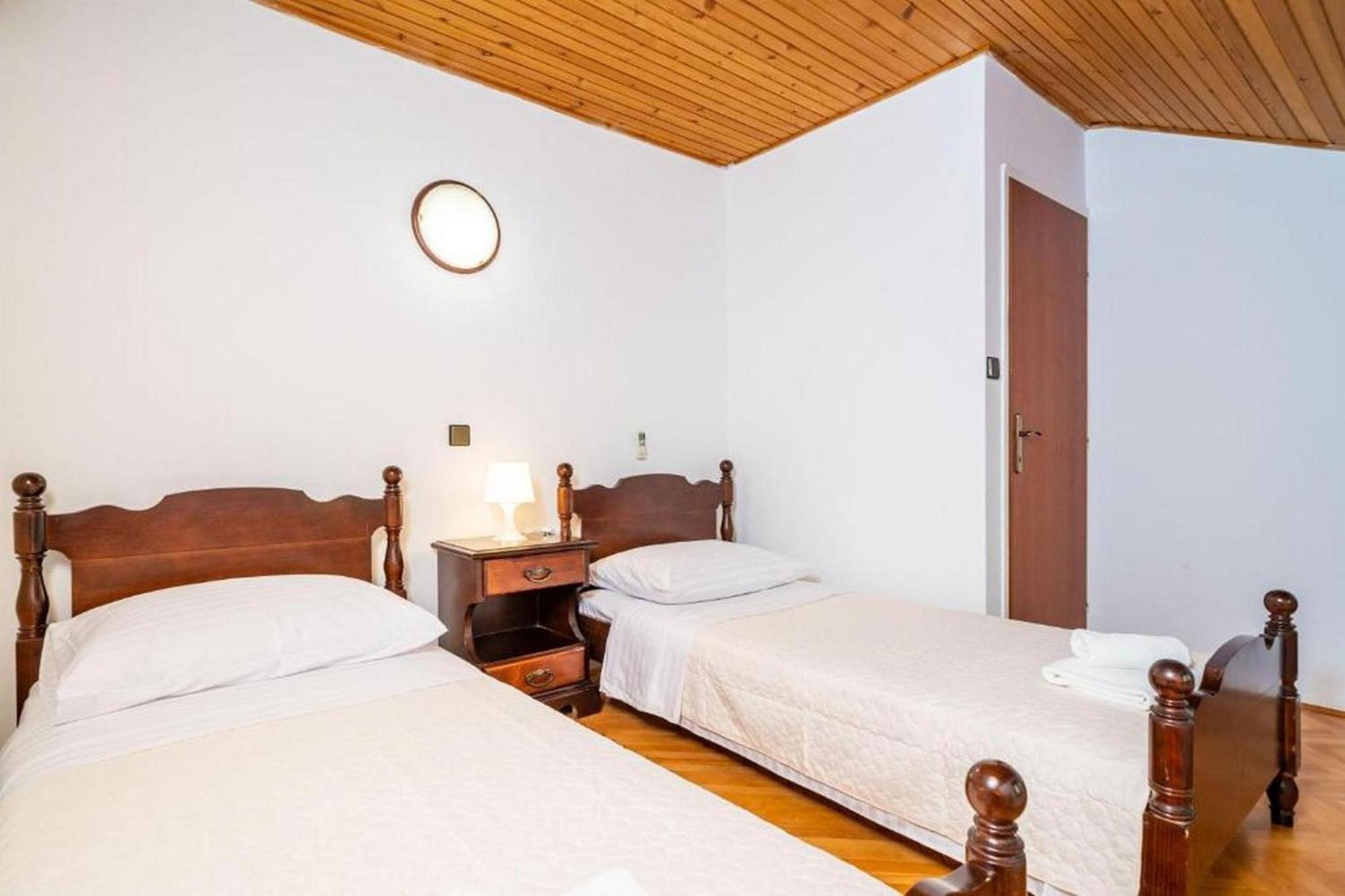 Three Bedroom Villa Surrounded By Nature With Pool Груда Экстерьер фото