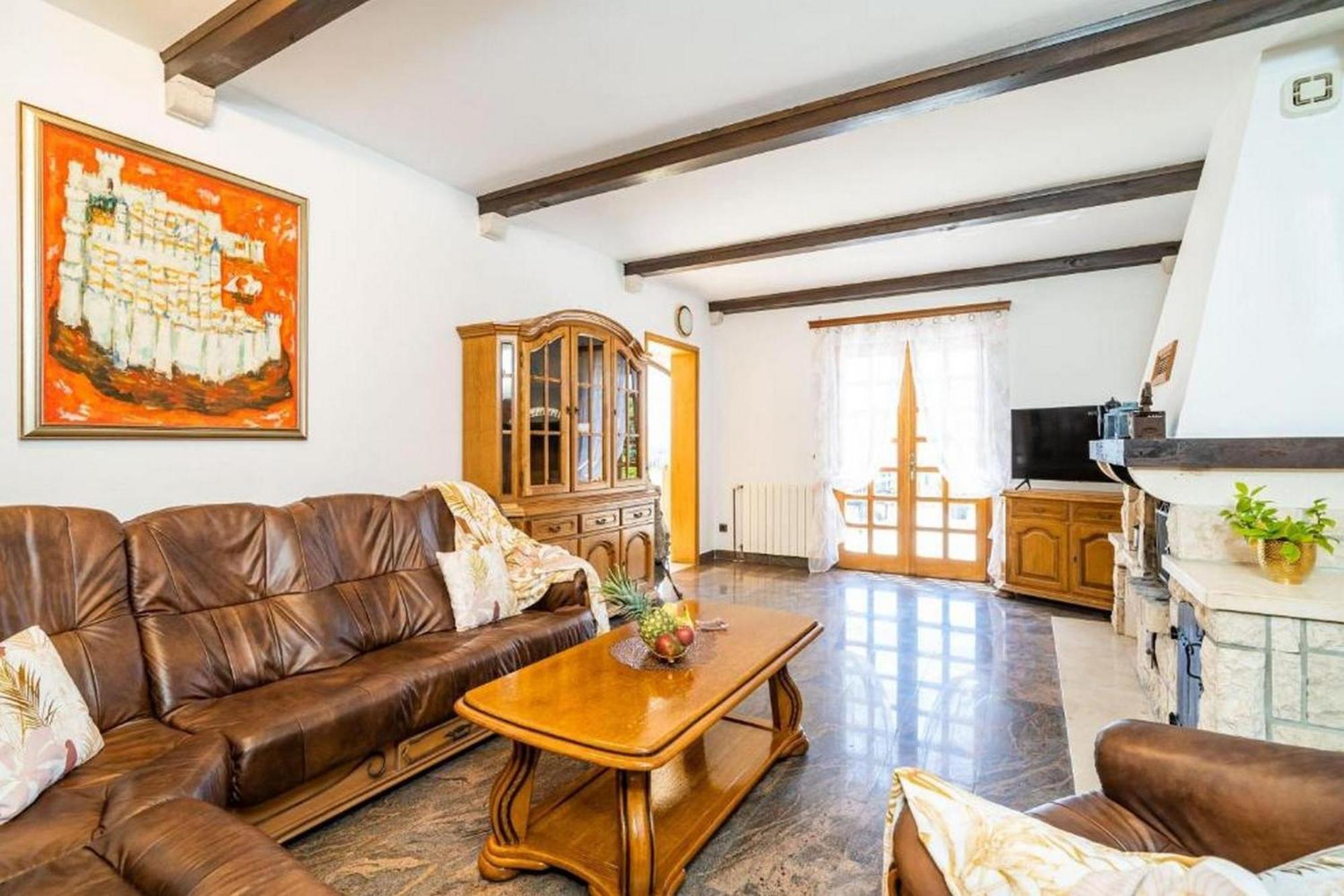 Three Bedroom Villa Surrounded By Nature With Pool Груда Экстерьер фото